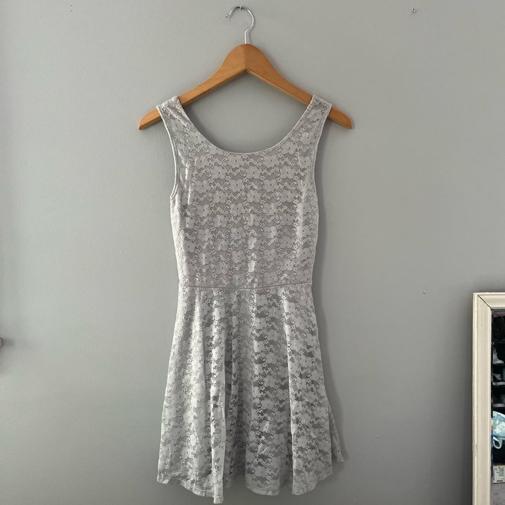 Sleeveless Knee Length Dress